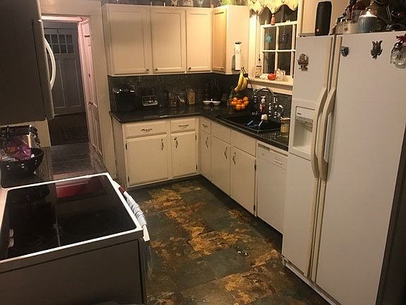 2nd image of 1003 N Concord Ave