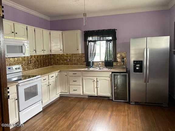 3rd image of 96 Broadway St
