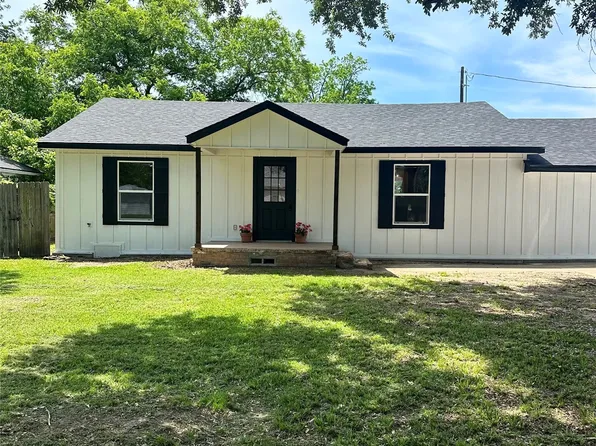1047 Davis St N, Sulphur Springs, TX 75482