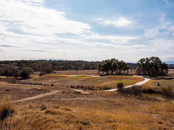4th image of 6 Comanche Trace Dr