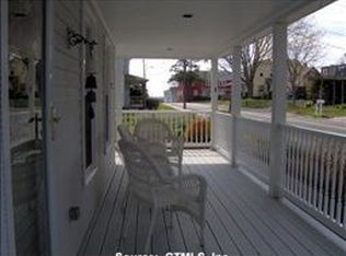 136 Shore Rd, Waterford, CT 06385