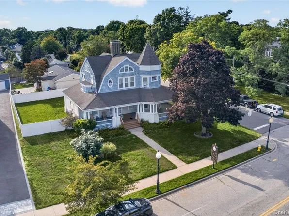 258 N Ocean Avenue, Patchogue, NY 11772