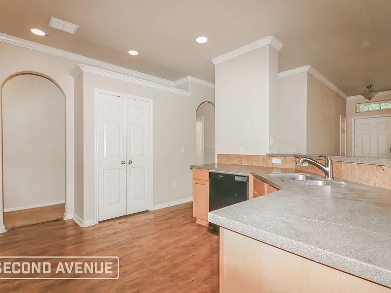 2525 Whirlwind St — Photo 7