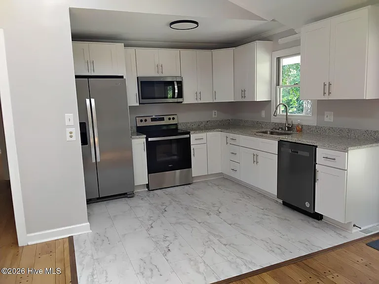 4331 Carolina Ave #24 — Photo 7