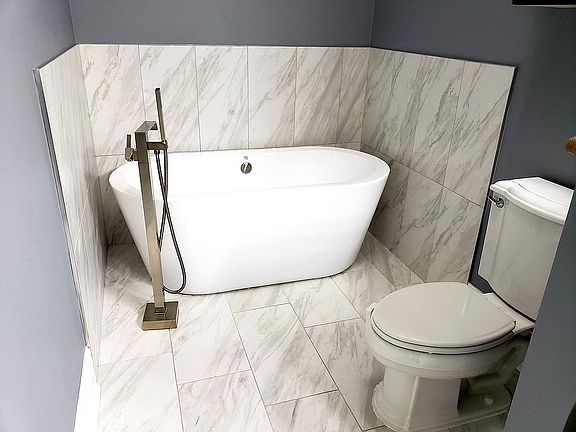 Master Bath freestanding tub