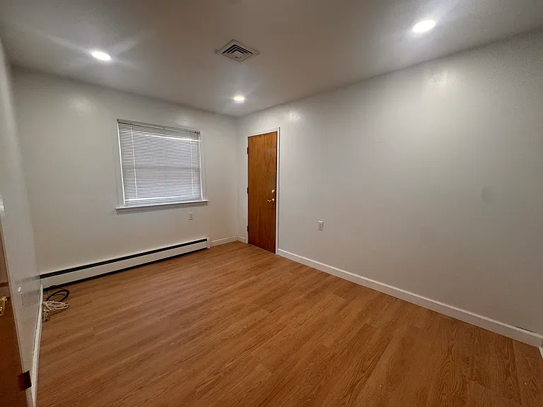 63 Liberta Dr — Photo 2