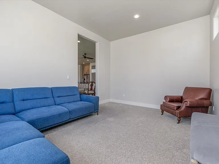 5562 S Zaivcla Ave — Photo 29