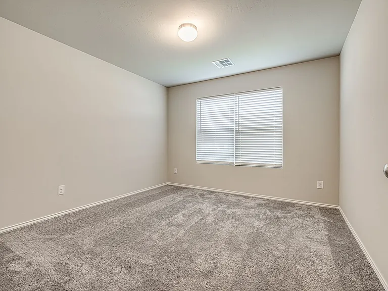 629 W Lola Dr — Photo 14