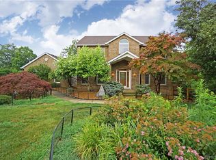 990 Ridgefield Rd, Hamilton, OH 45013