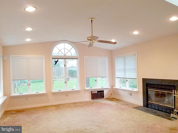 4th image of 13721 Woodlark Dr