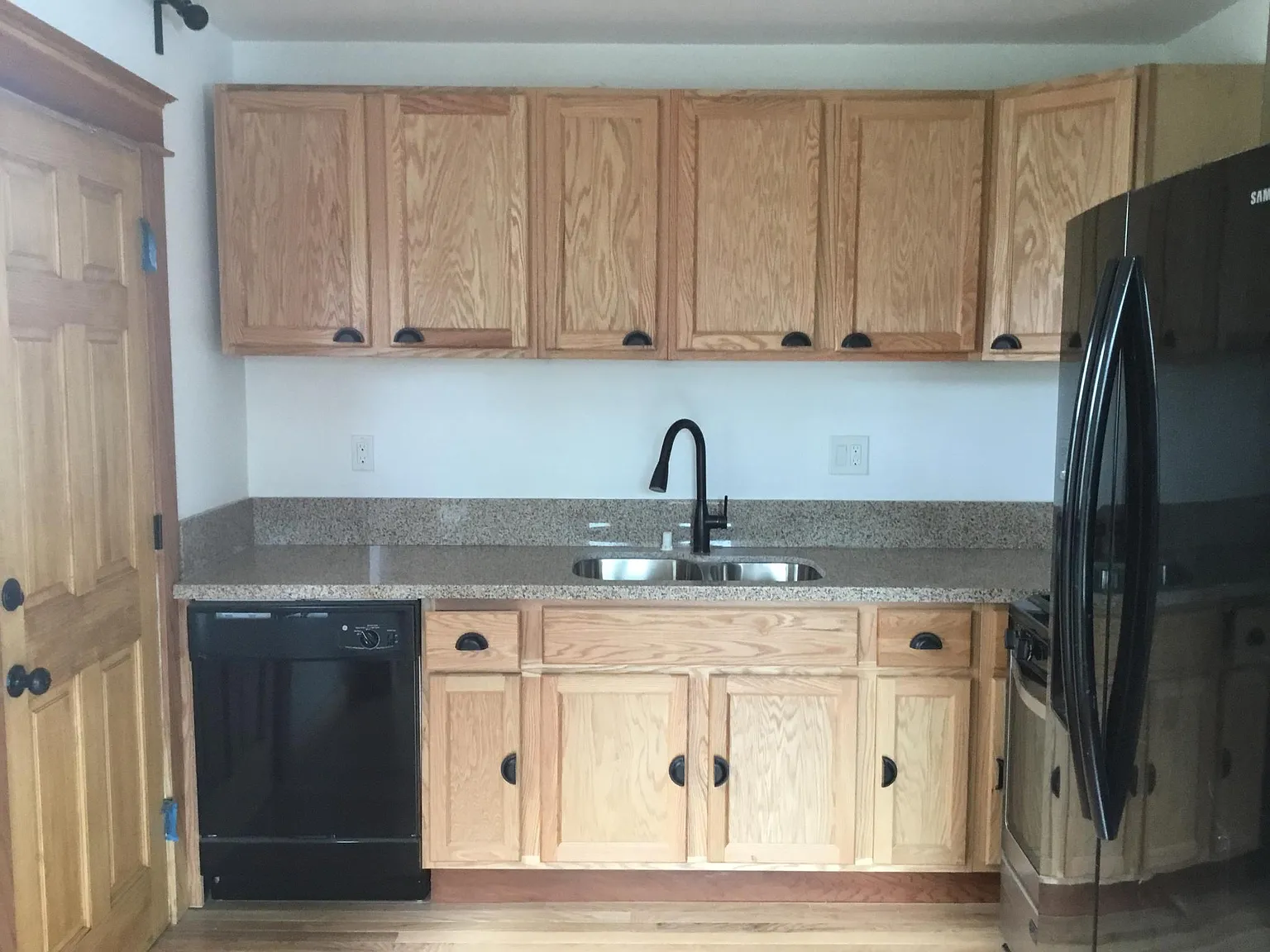 3 bed, 10 sqft, $3,500 — Photo 4
