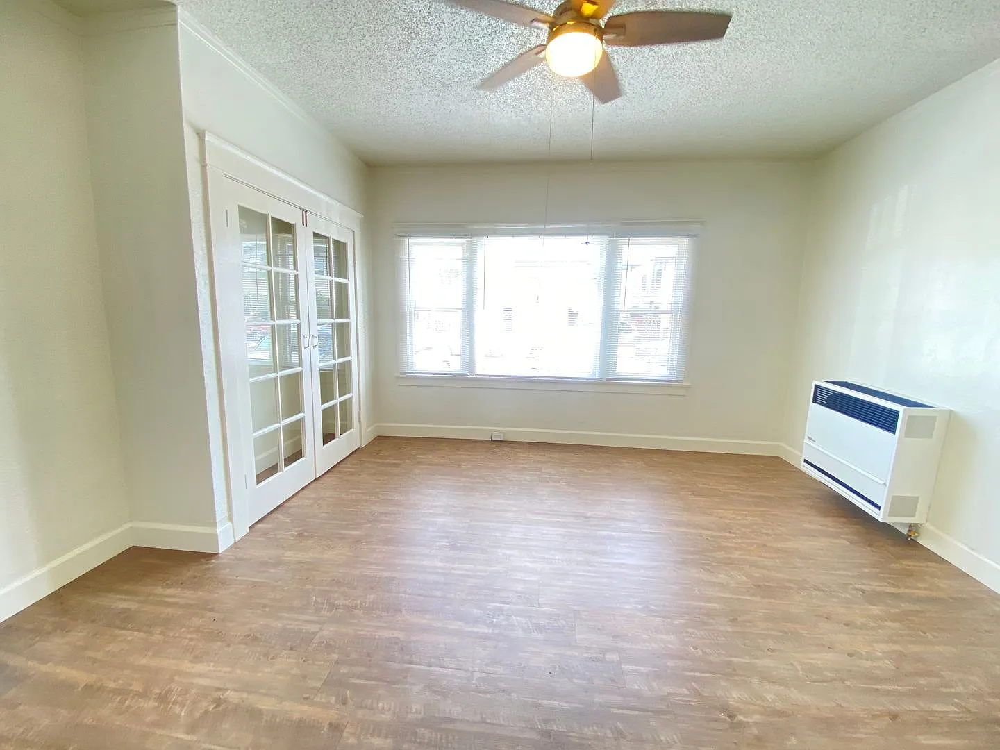 1010 E 2nd St. in Long Beach — Photo 2