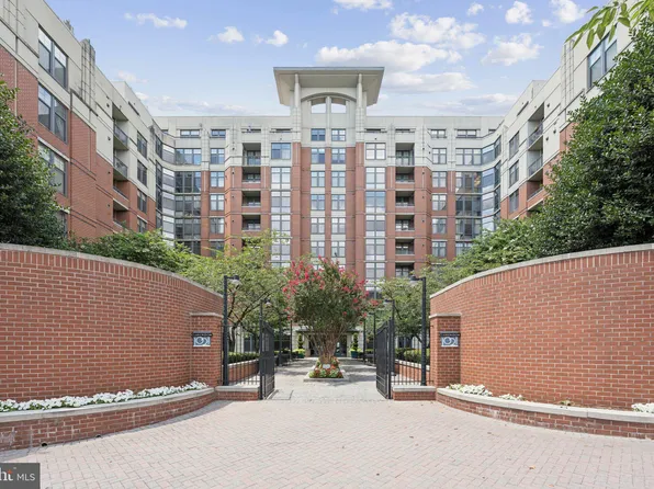 1021 Garfield St #B39, Arlington, VA 22201