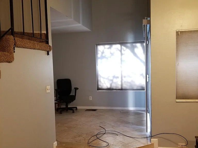 314 Lorraine Ct — Photo 5