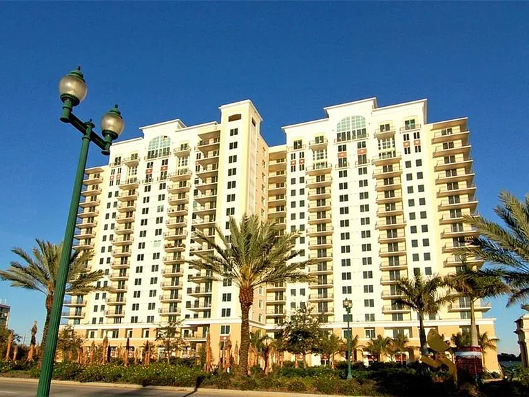 Alinari Building