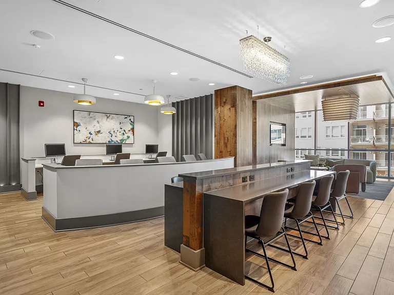 Business Center at The Elle Apartments in Chicago, IL 60605