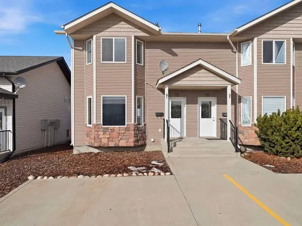 25 S Winston Pl, Blackfalds, AB T4M 0K8