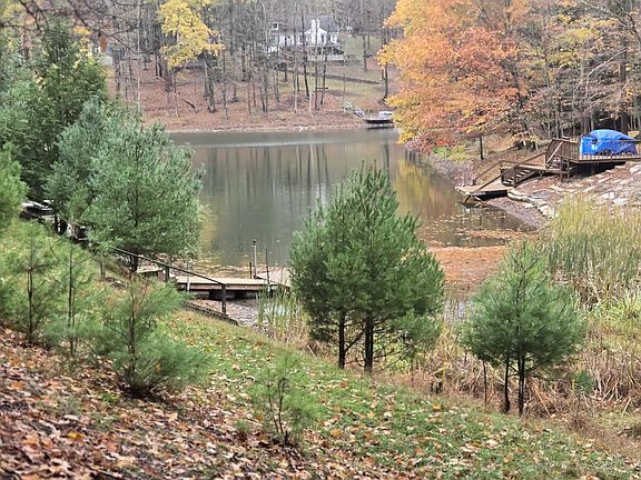 2nd image of Basse Terre Rd Lot 370