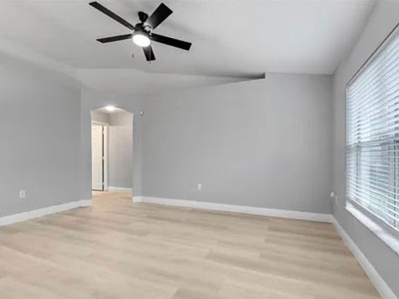 3rd image of 1009 24th St