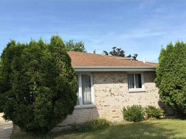 3024 Cappelletti Dr, South Chicago Heights, IL 60411