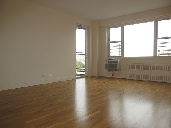 4th image of 3000 Ocean Pkwy APT 9L