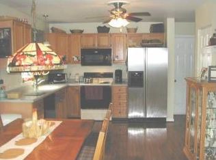 103 Ermine Dr, New Castle, DE 19720