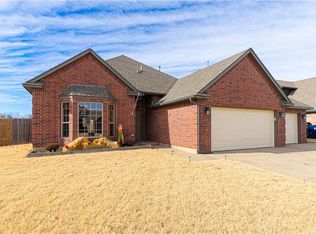 2309 Wheatfield Ave, Yukon, OK 73099