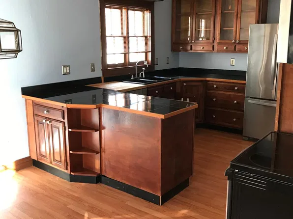 (undisclosed Address), Louisville, KY 40208