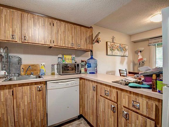 3rd image of 2200 N Woodview Dr SW #106