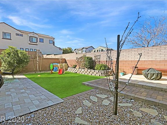 4th image of 10602 Pennant Ave