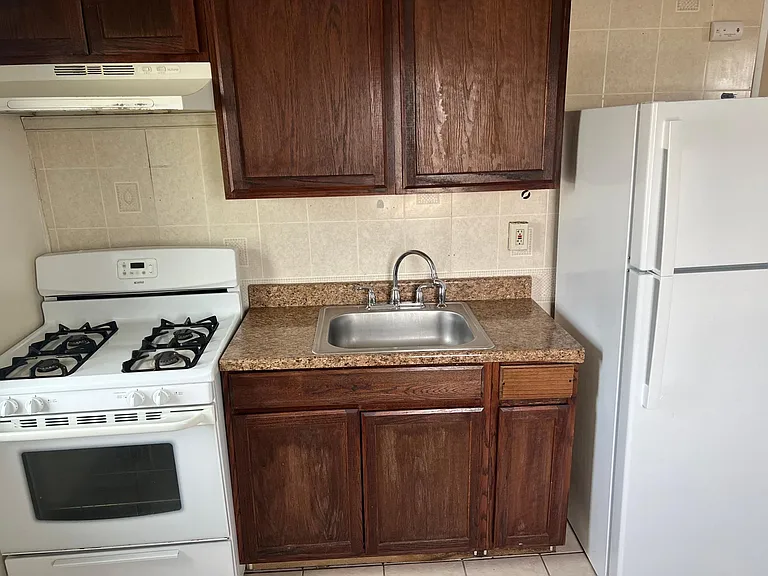 173 W Tilghman St #3 — Photo 7