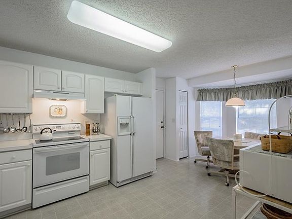 4th image of 1410 Bluewater Dr