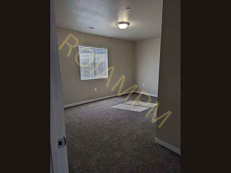 1215 South Eisenhower Street — Photo 21