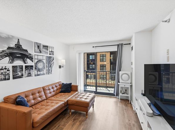 401 1st St S #203, Minneapolis, MN 55401