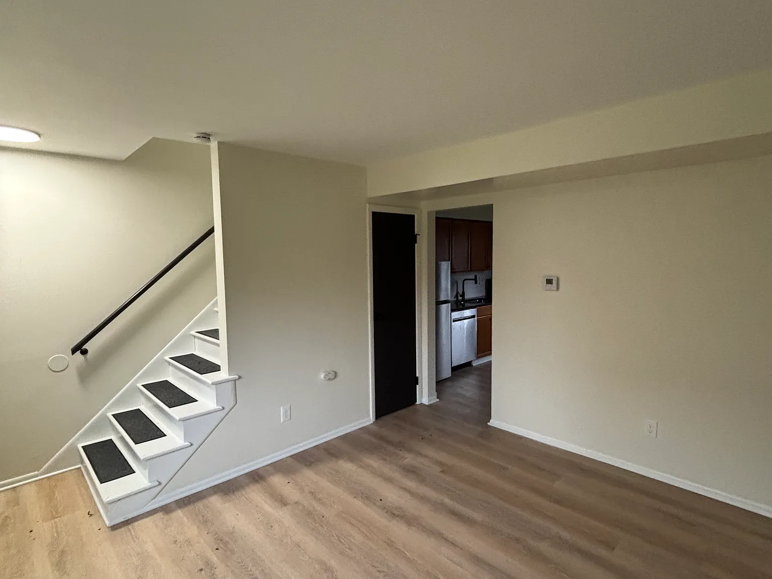 2 bed, $1,350 — Photo 3