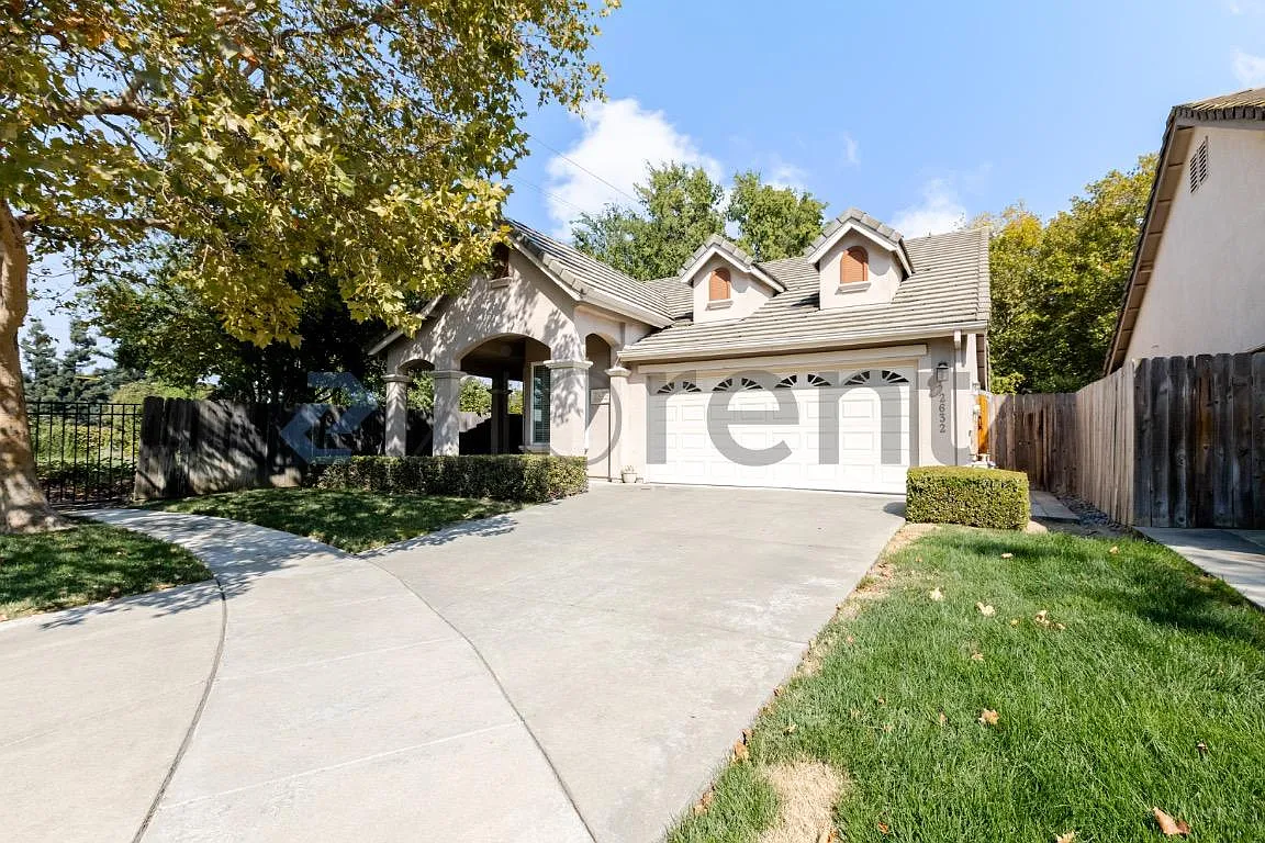 3 bed, 1314 sqft, $3,000 — Photo 1