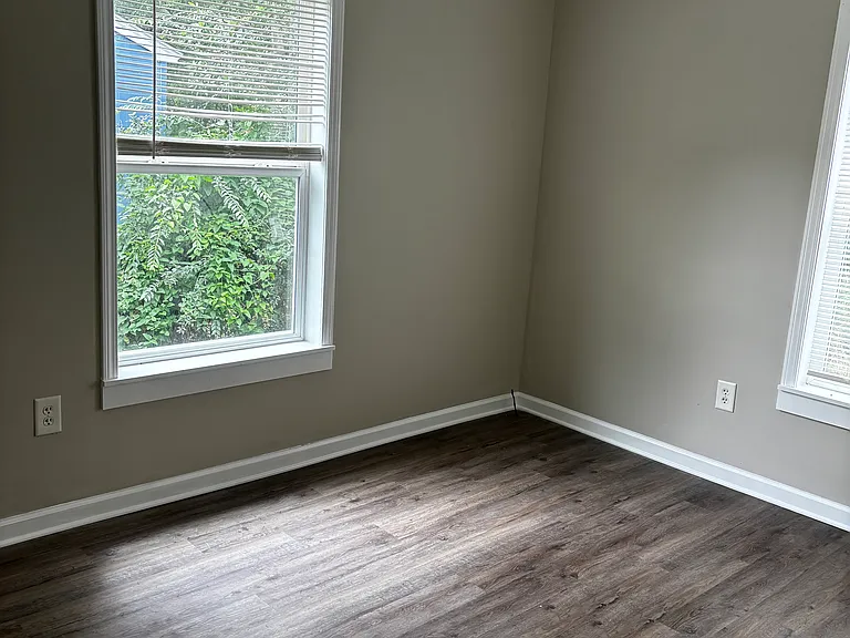 2304 Tyler Ave — Photo 14