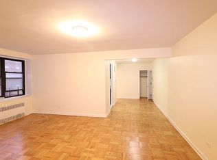 3415 Parsons Blvd APT 2S, Flushing, NY 11354