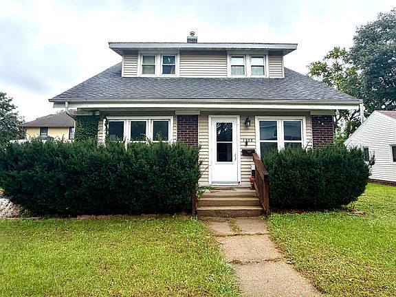 2nd image of 1322 Marshall St