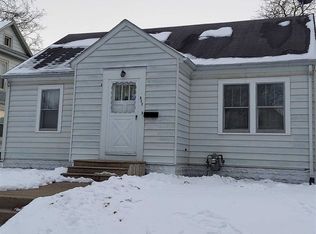 917 Riehl St, Waterloo, IA 50703