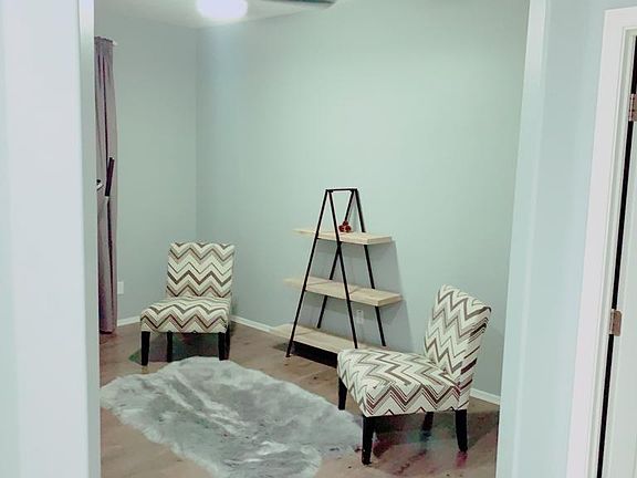 5th image of 10853 E Crescent Ave