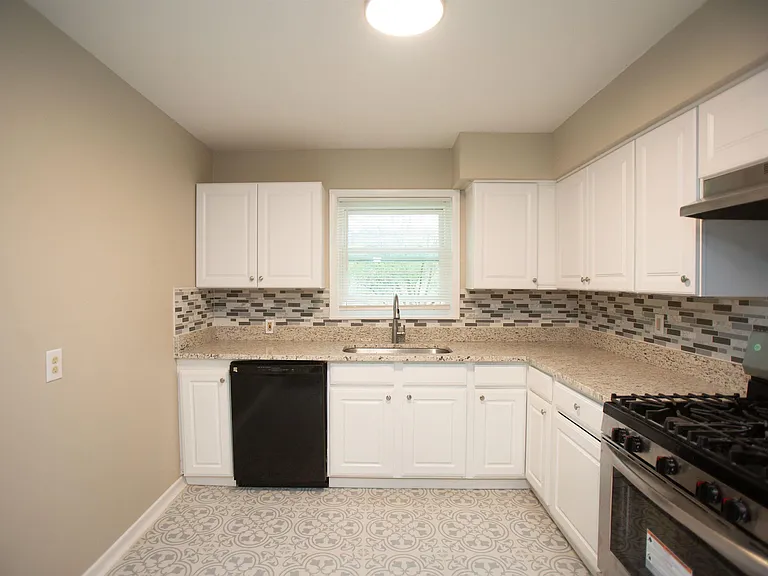2308 Blackwood Rd — Photo 7