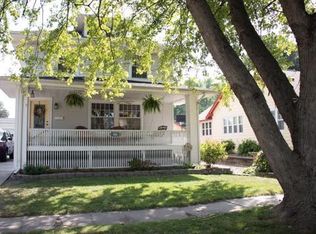 816 W Vine St, Taylorville, IL 62568