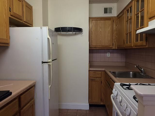 2nd image of 800 Bergen St APT 1A