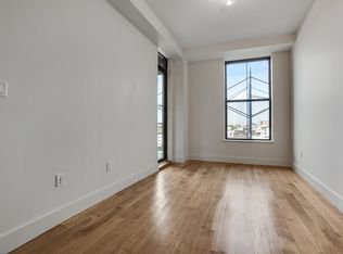 5527 Myrtle Ave #508Z, Ridgewood, NY 11385