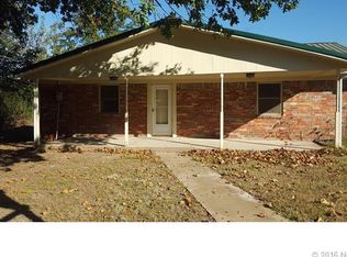 402 Newton Dr, Beggs, OK 74421