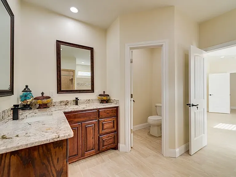 8408 W Larry Ln — Photo 13