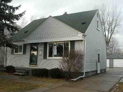 3rd image of 23421 Deziel St