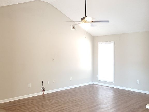 2nd image of 1816 Lonesome Pine Ct