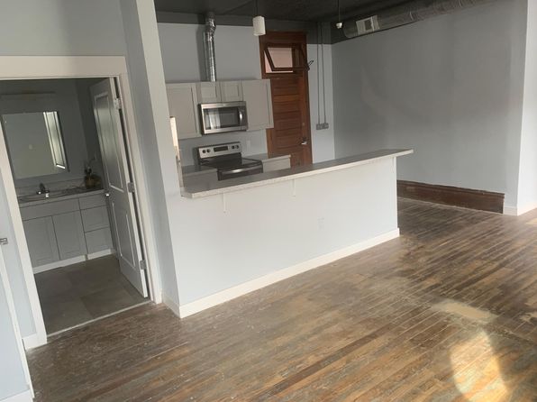 104 N Prairie St #2C